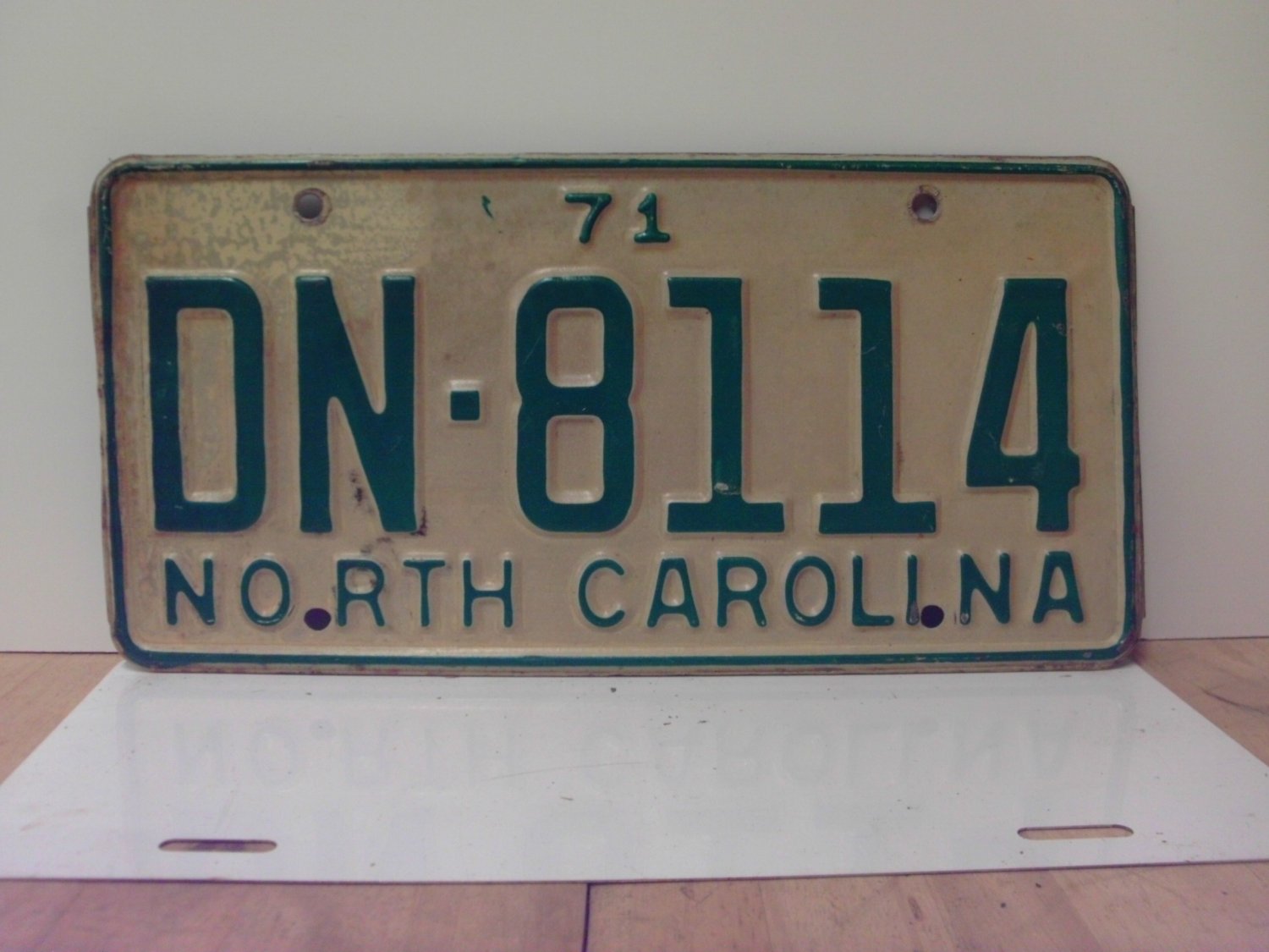 1971 North Carolina License Plate Tag NC DN-8114 VG NC1