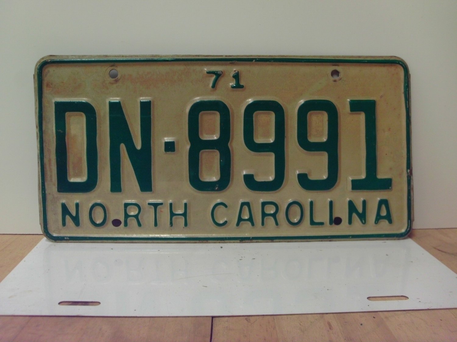 1971 North Carolina License Plate Tag NC DN-8991 VG NC1