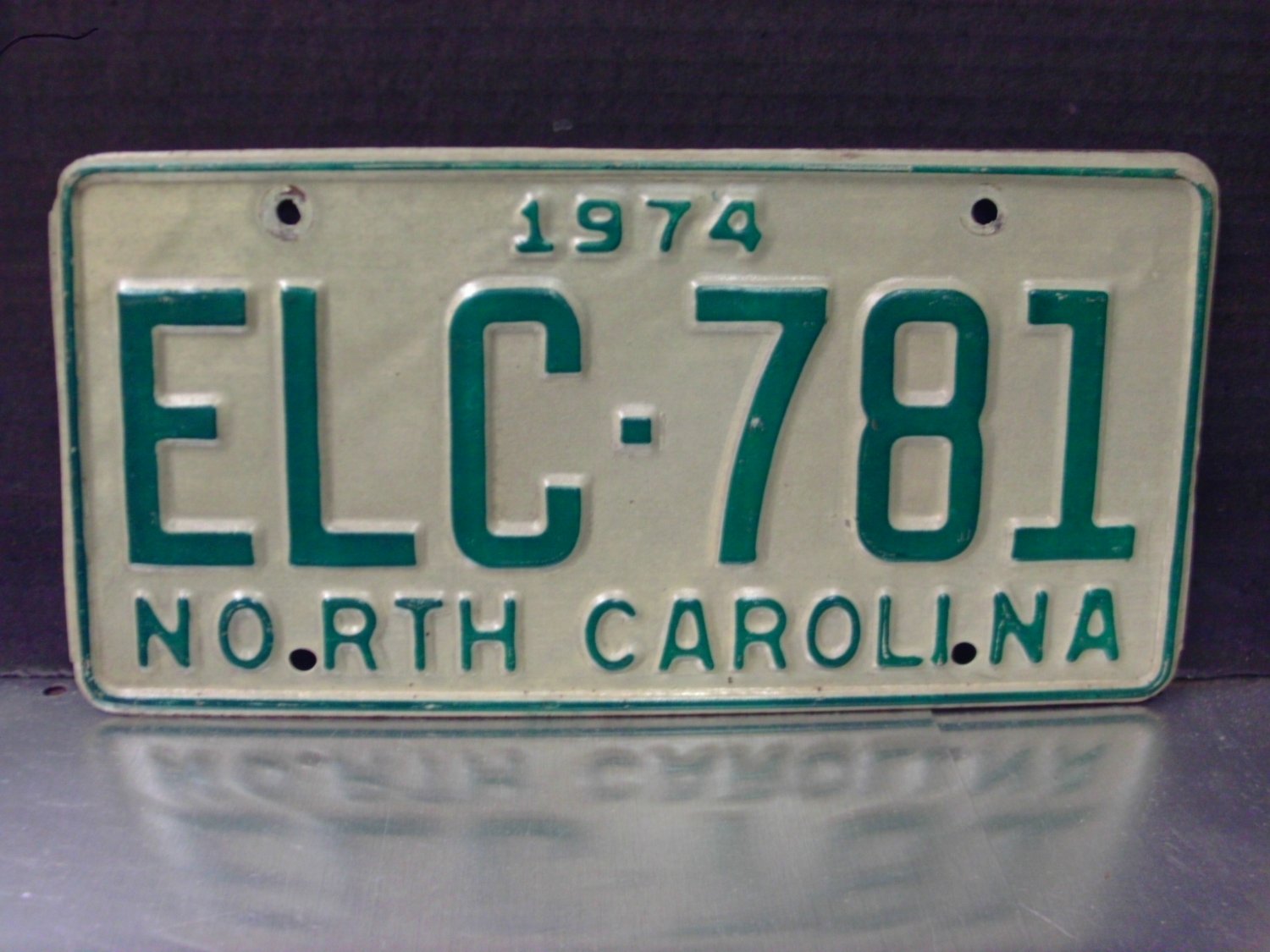 1974 North Carolina YOM Passenger License Plate NC ELC-781 VG NC3