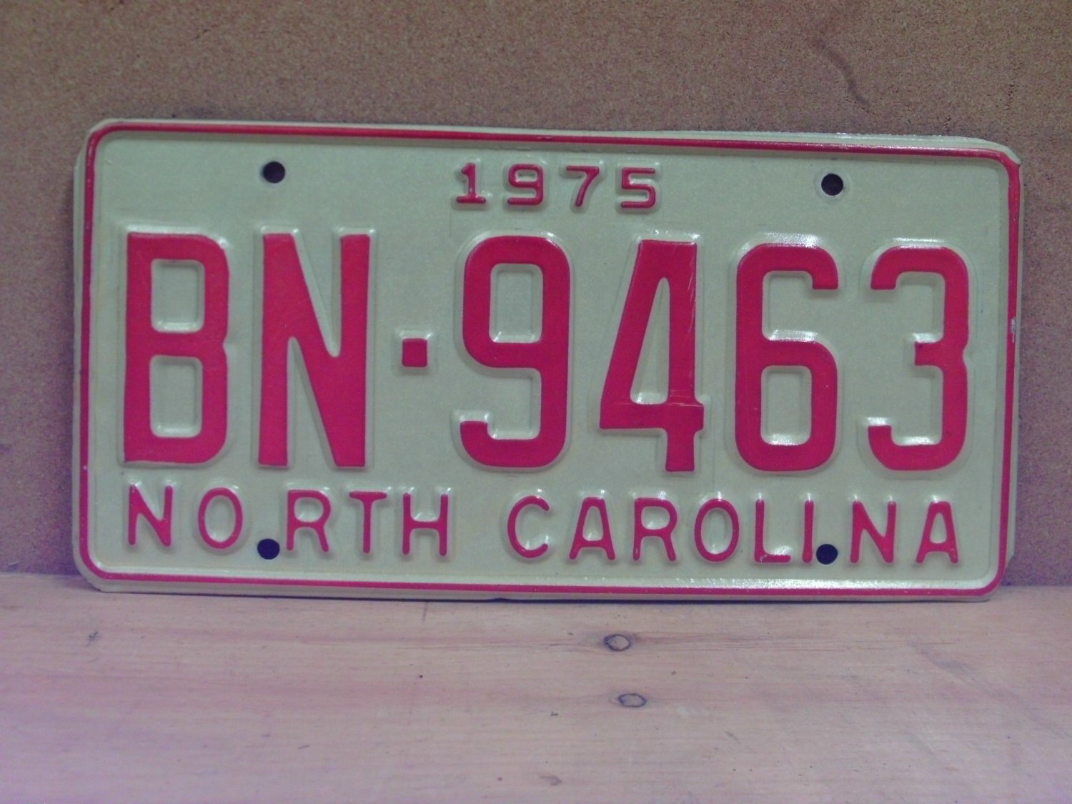 1975 North Carolina YOM License Plate Tag NC EX BN-9463 NC6