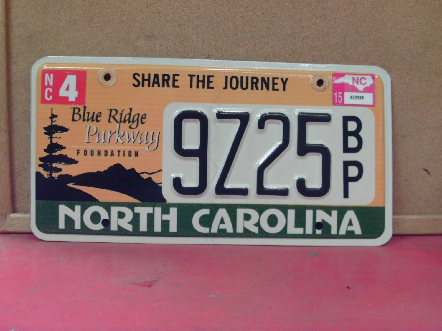 2015 North Carolina NC Blue Ridge Parkway License Plate 9Z25-BP NCO1