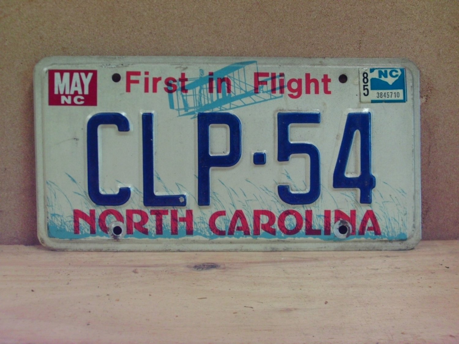 1985 North Carolina NC License Plate CLP-54 YOM VG NCA2