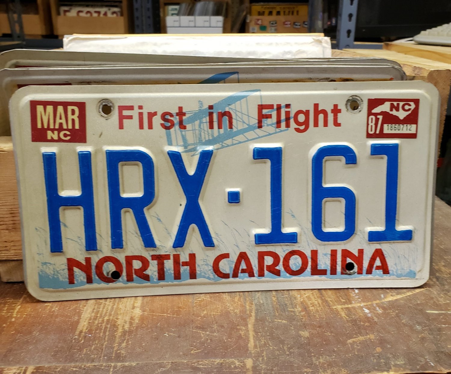 1987 North Carolina NC License Plate HRX-161 YOM VG NCY4