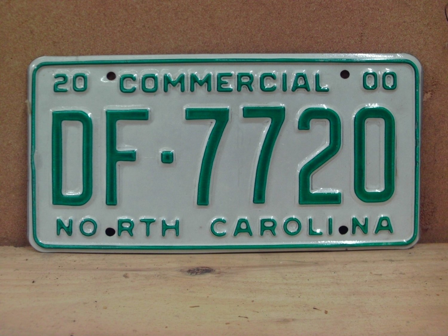 2000 North Carolina Commercial License Plate NC Mint! #DF-7720 NCN1