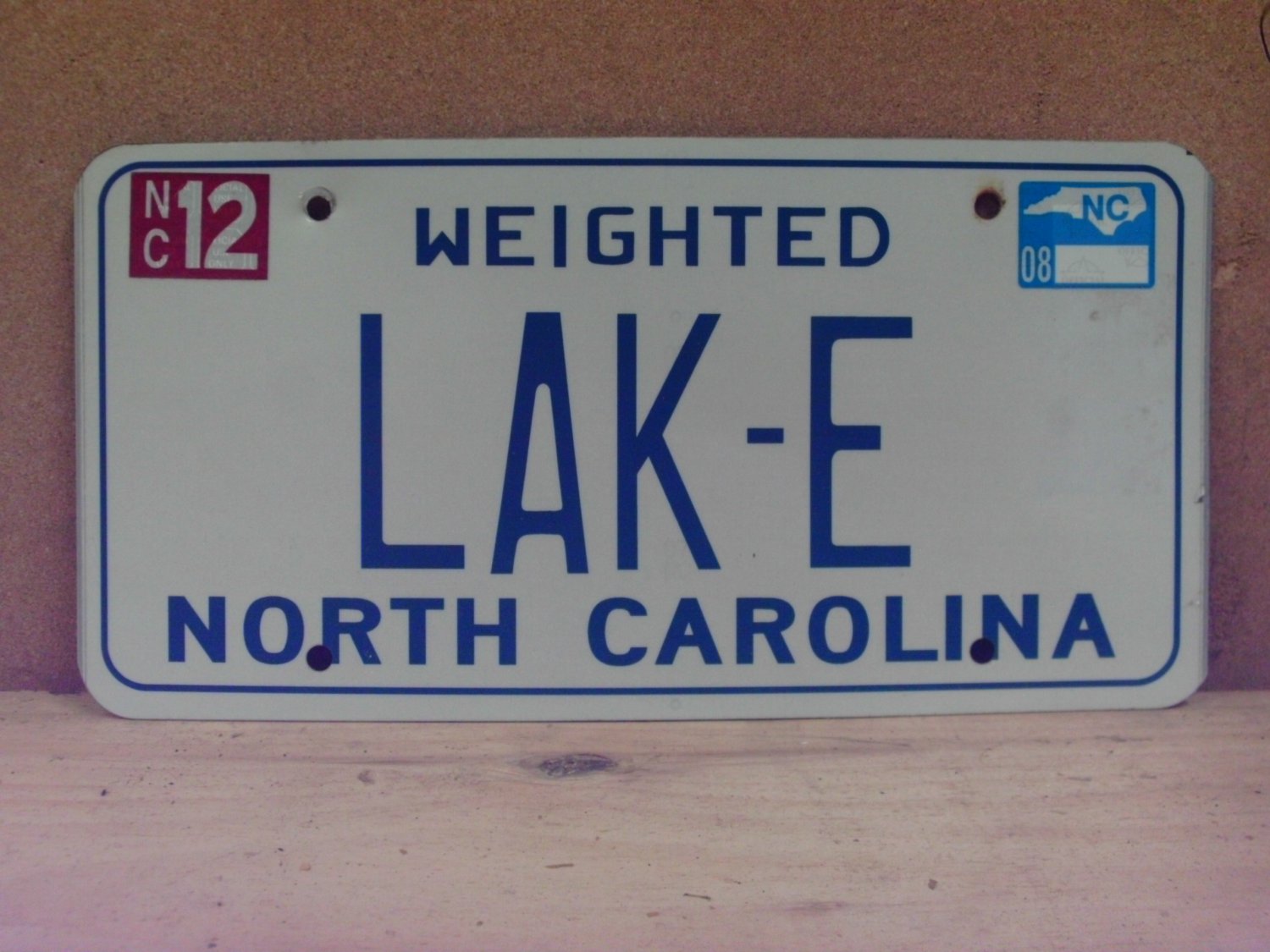 2008 North Carolina NC Weighted Flat Vanity License Plate LAK-E VG NCT1