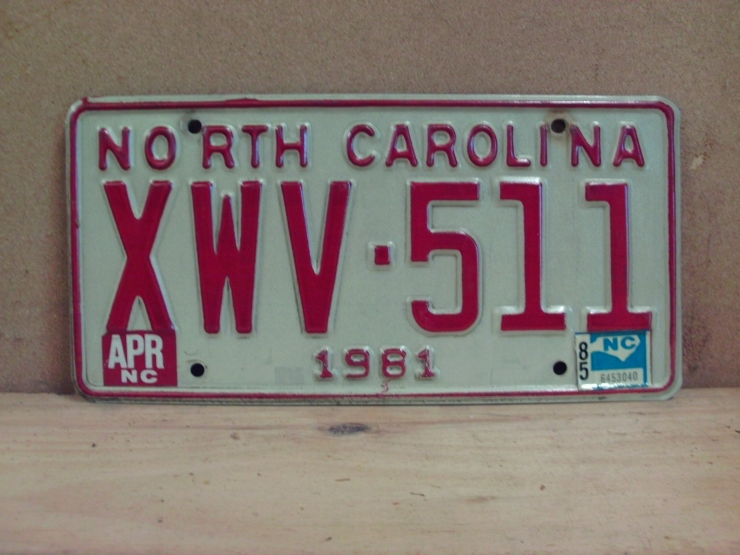 1985 North Carolina NC License Plate XWV-511 YOM VG NCY4