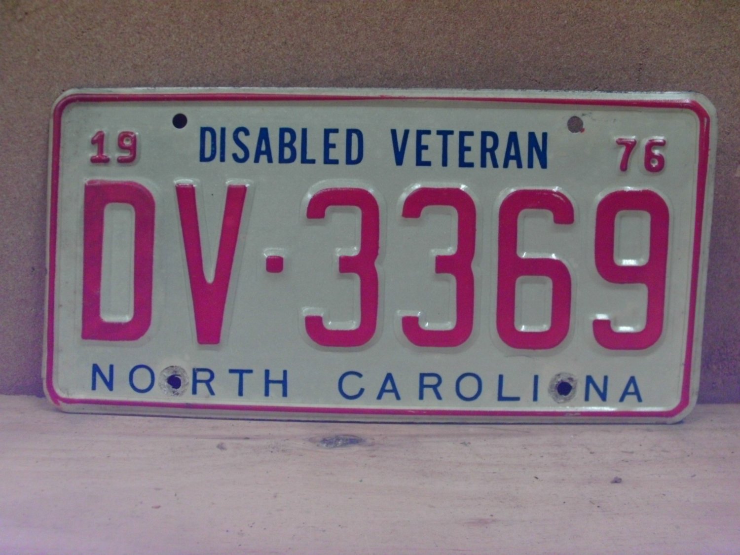 1976 North Carolina NC Steel Disabled Veteran License Plate DV-3369 NCM1