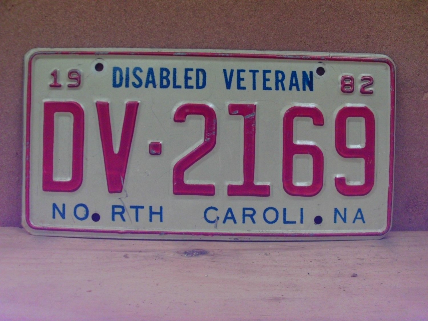 1982 North Carolina NC Disabled Veteran License Plate DV-2169 NCM1