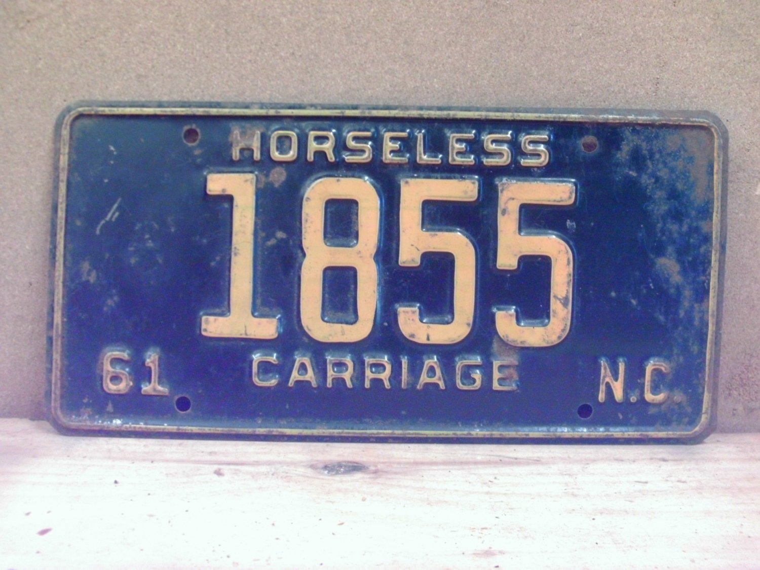 1961 North Carolina NC Horseless Carriage YOM License Plate 1855 NCQ1