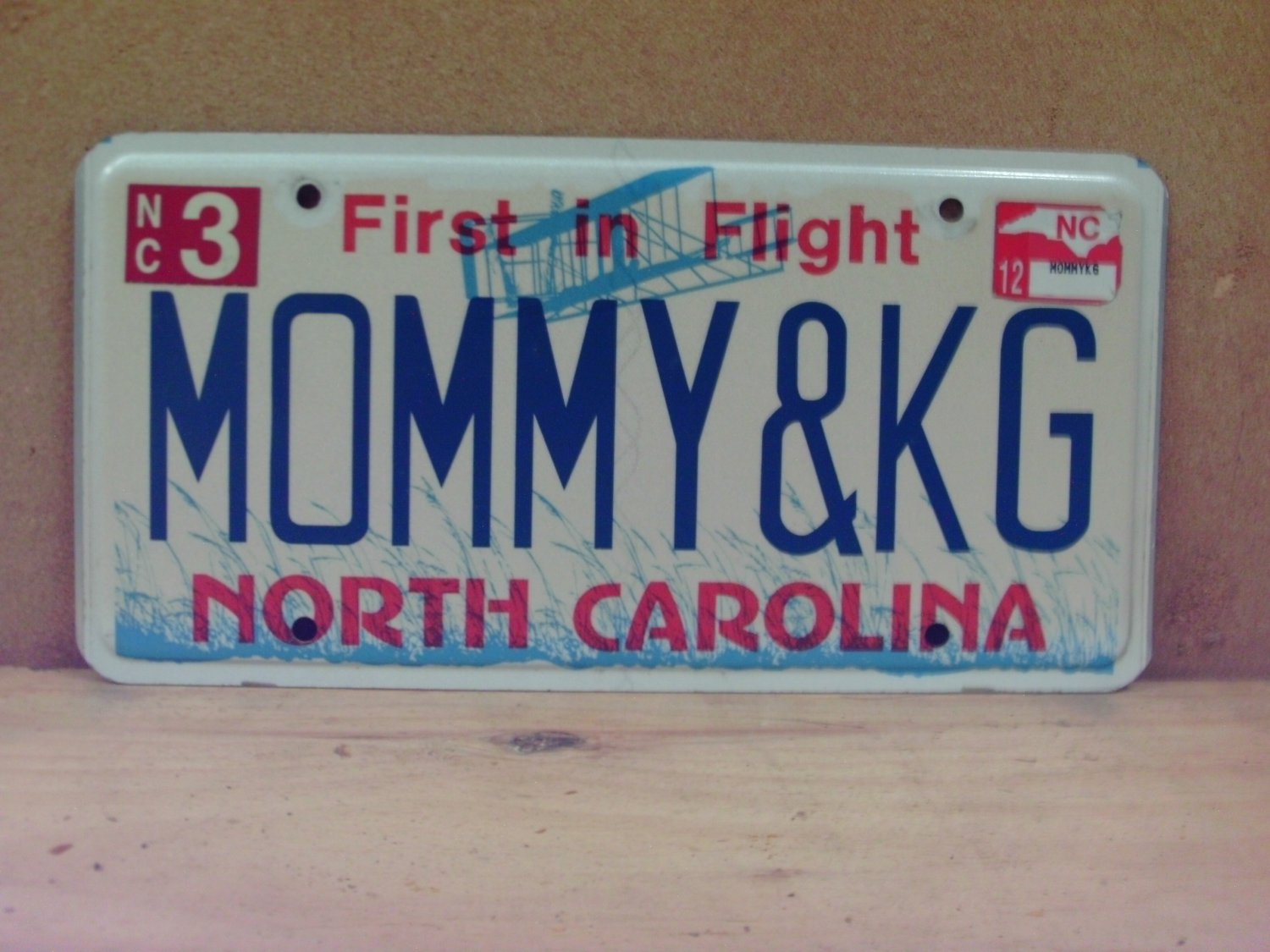 2012 North Carolina Flat Vanity License Plate NC MOMMY&KG NCT1