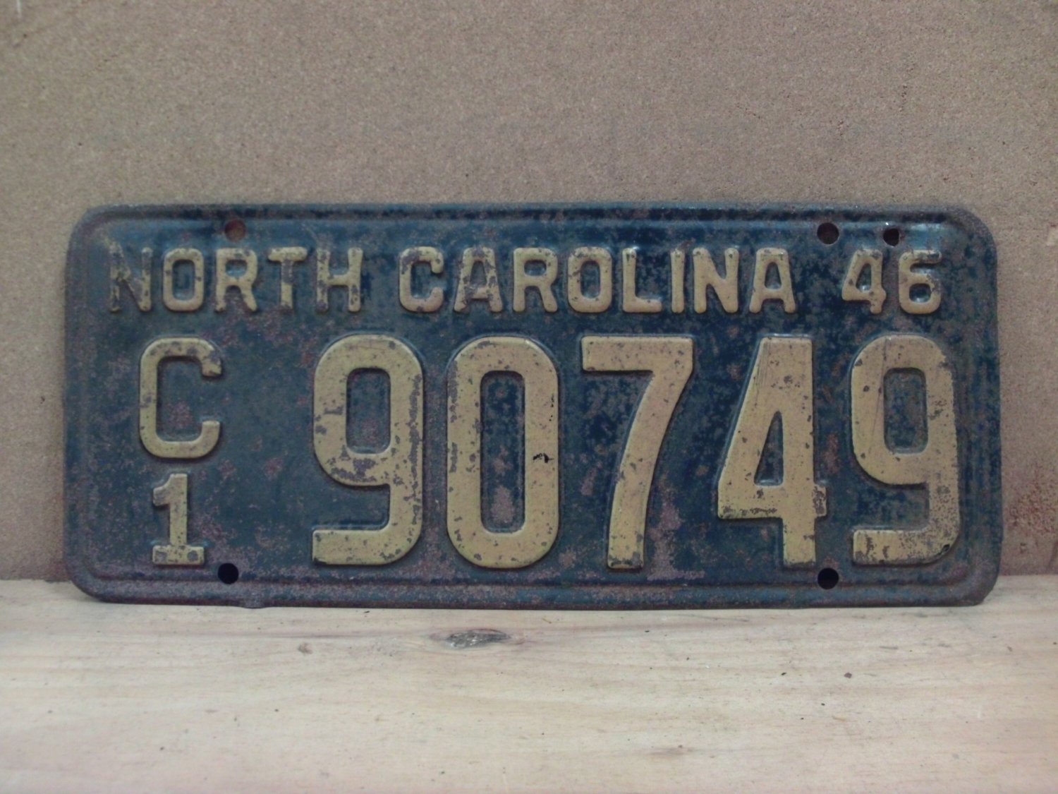 1946 North Carolina Private Commercial Trailer License Plate NC C1-90749 NCC2