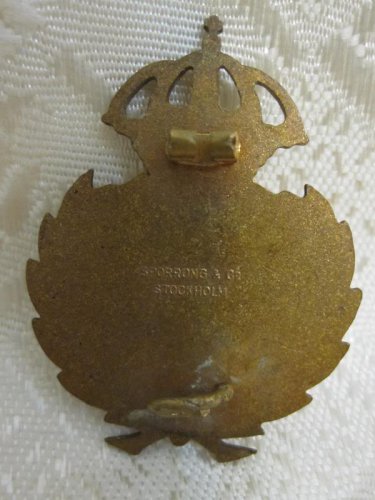 SWEDISH "THREE CROWNS" SPORRONG & CO STOCKHOLM BROOCH MEDAL