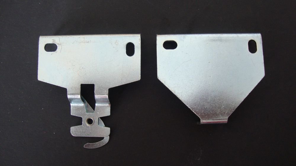 1 Pair :ROLLEASE Roller Shade  R16  CLUTCH BRACKETS,Silver (RB580) 2" Projection