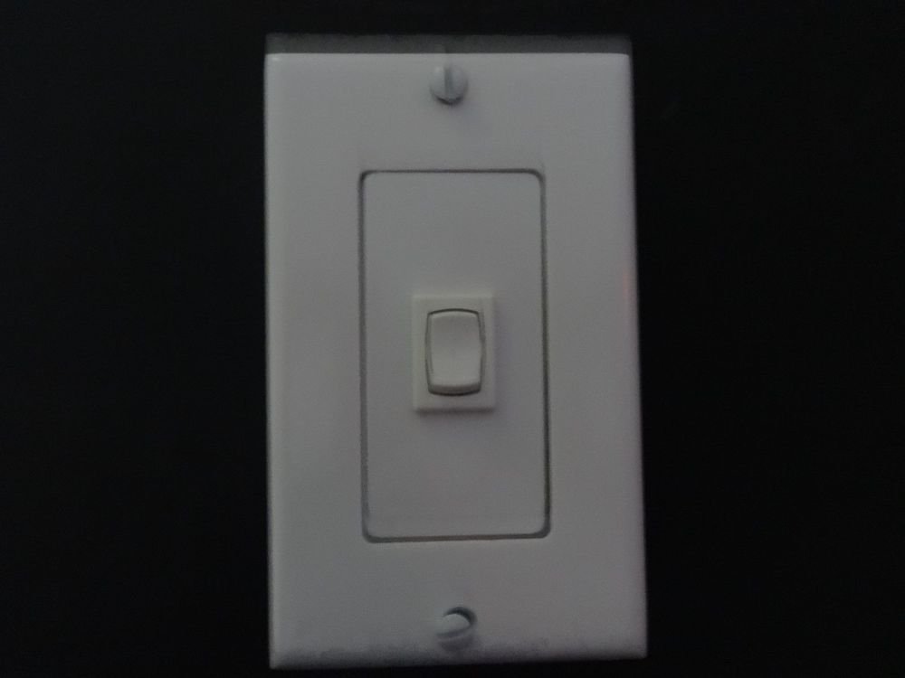 Somfy DECORA DC Single MOMENTARY ROCKER SWITCH (WHITE) 1800424