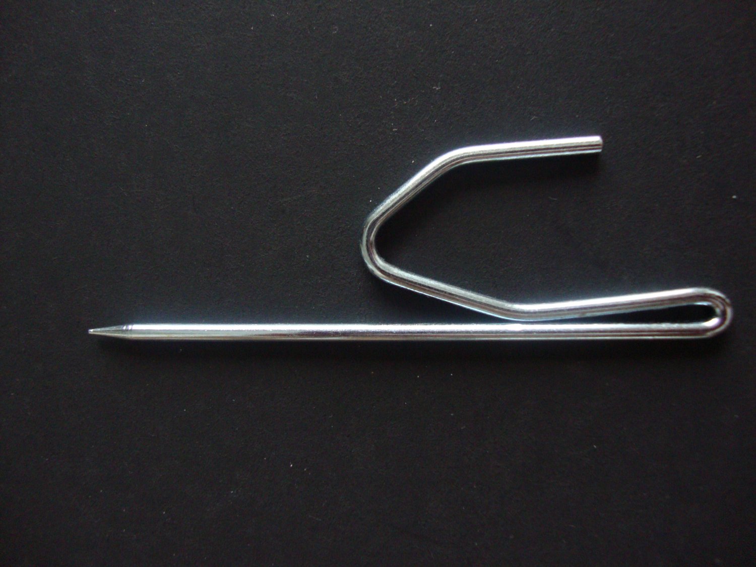 14 QTY KIRSCH Extra Long Pin On Drapery Curtain Hook For Traverse Rod   55f533c1b1b57 318825b 