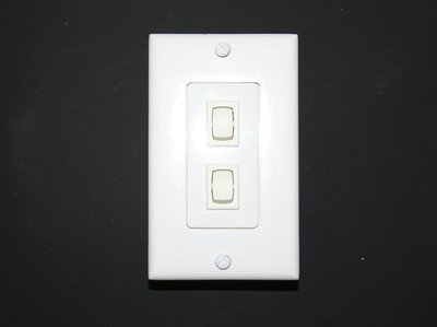 Somfy DUAL DC DECORA ROCKER SWITCH MAINTAINED (WHITE) (MPN# 1800423)