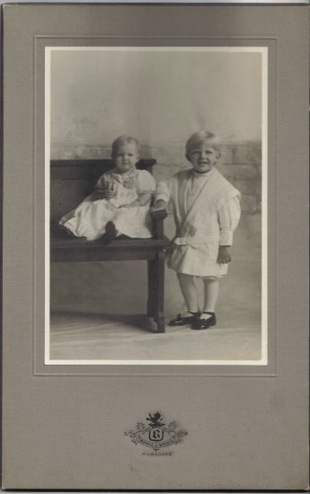 Vintage Children Cabinet Card Photo