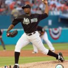 Dontrelle Willis - 2007 Pitching Action by  Unknown 8x10 Art Print Poster 648161