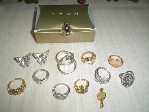 Lot Of Avon Jewelry 12 Pc Rings Earrings Silver Gold Great For Lot Of Avon Jewelry 12 Pc Rings Earrings Silver Gold Great For Consignment Vintage Boutique