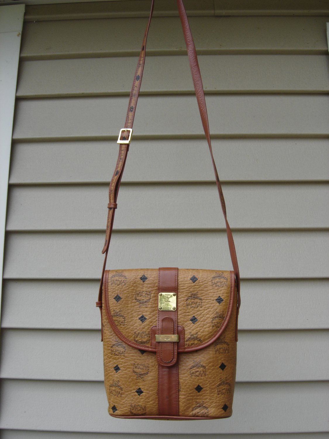 VINTAGE MCM COGNAC LEATHER CROSS BODY BAG/PURSE MUNCHEN "PATRICIA