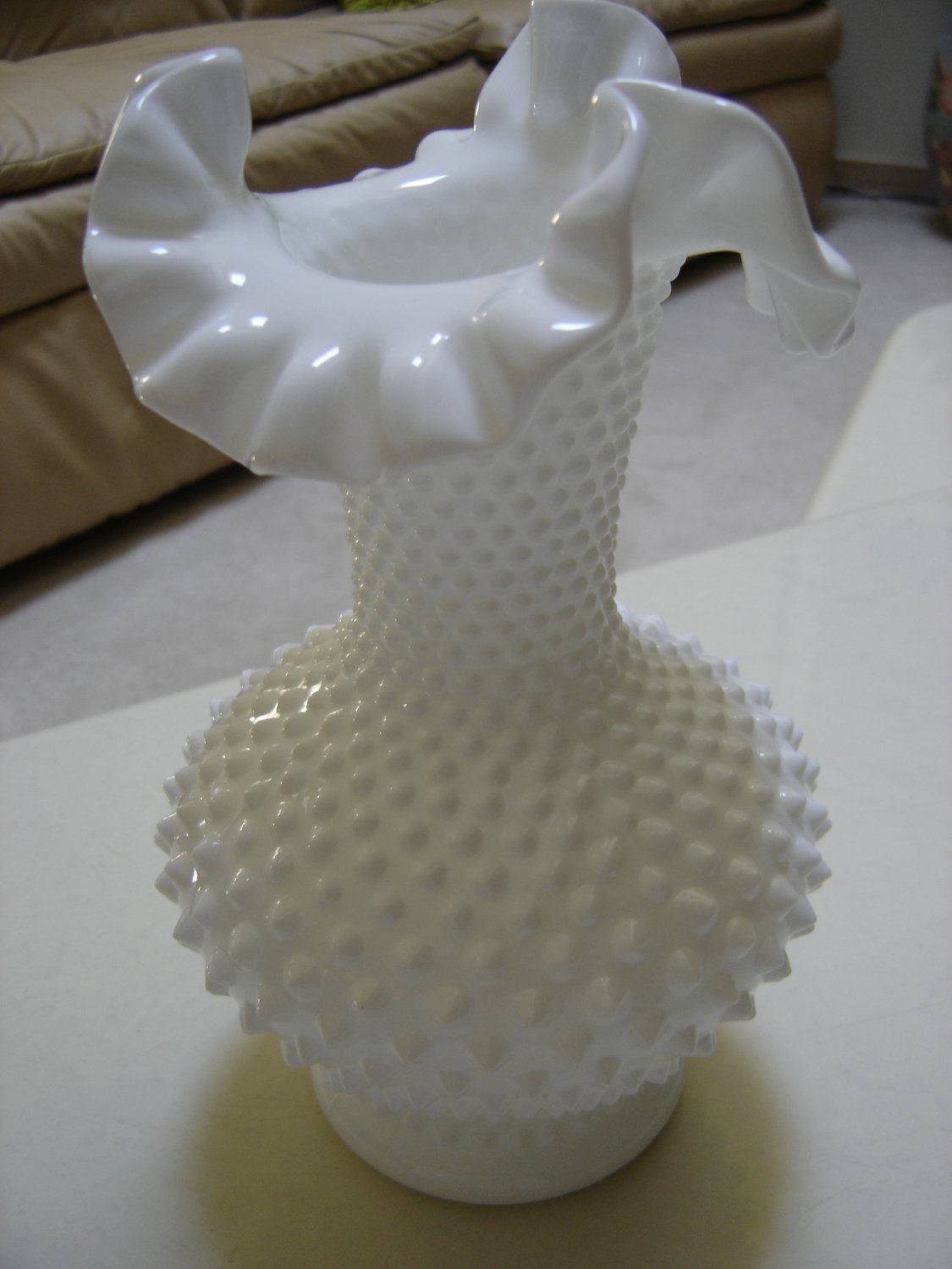 Vintage Fenton White Milk Glass Hobnail Ruffled Edge Large Vase Signed Exquisite 8713