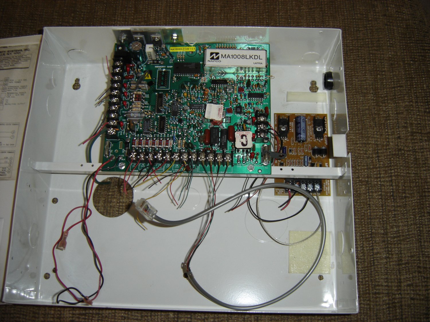 NAPCO MAGNUM ALERT 1008LK/1008LKDL FIRE ALARM PANEL & 2 RP1054D KEYPADS!