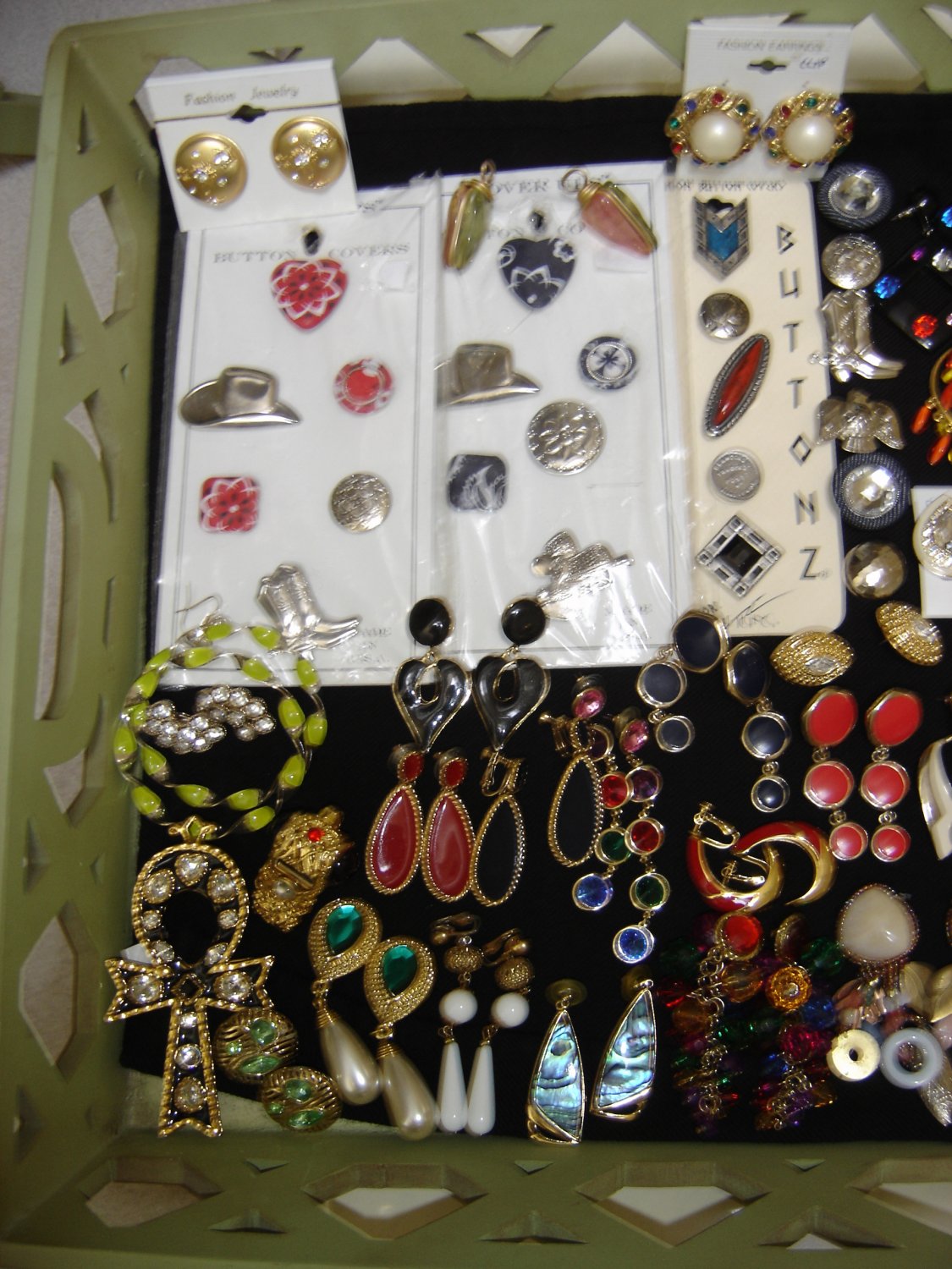 JEWELRY LOT 6 of COSTUME JEWELRY 100+ PCS GREAT FOR NEW