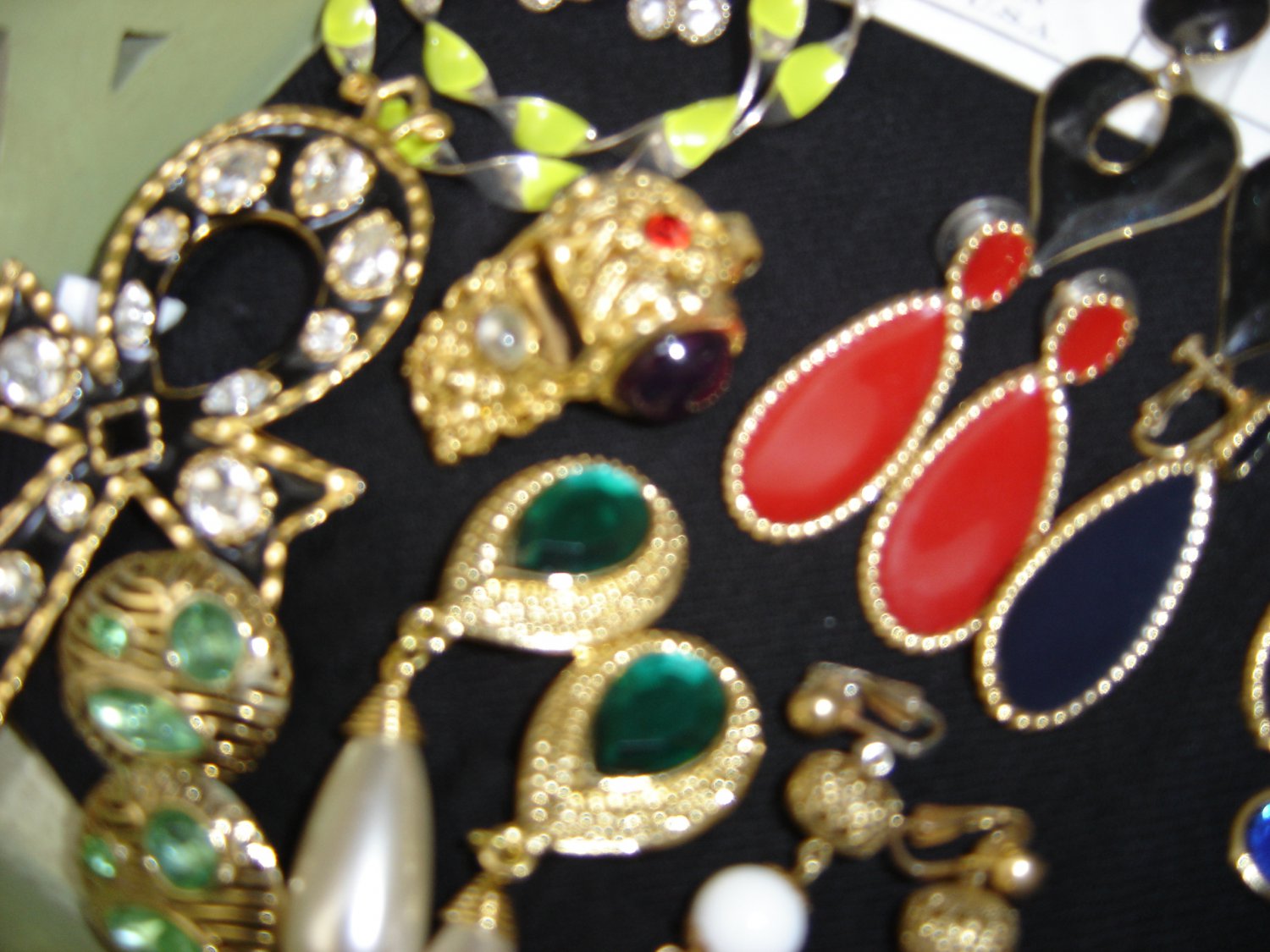 JEWELRY LOT 6 of COSTUME JEWELRY 100+ PCS GREAT FOR NEW