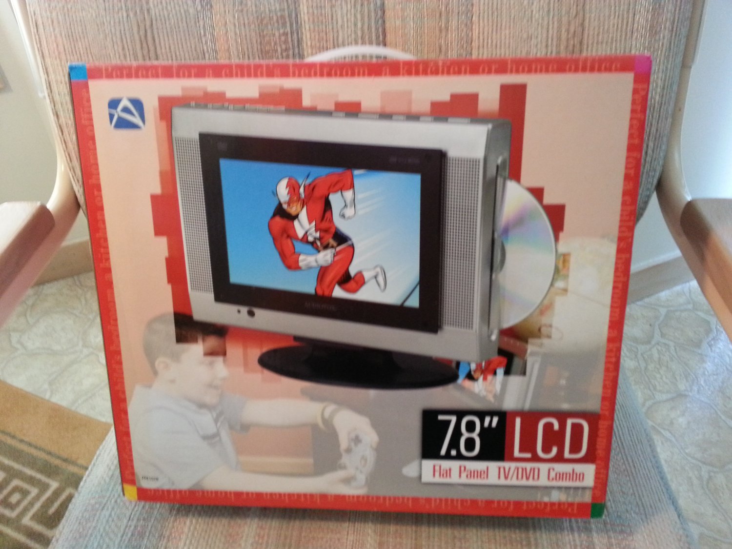 Audiovox FPE1078 7.8Inch Flat Panel 169 LCD Television/ DVD Player