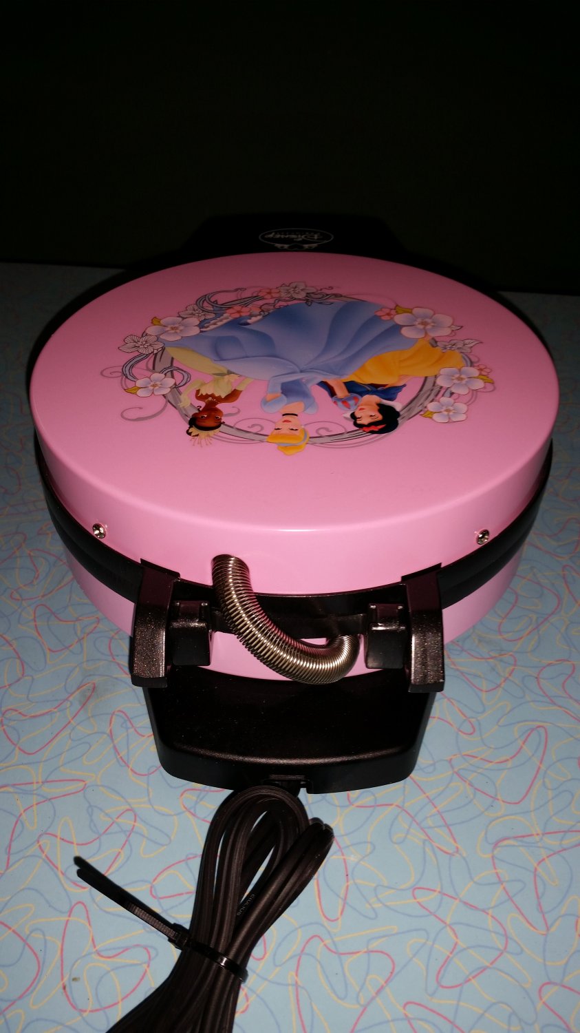 Disney DP1 Princess Waffle Maker, Pink by Disney!