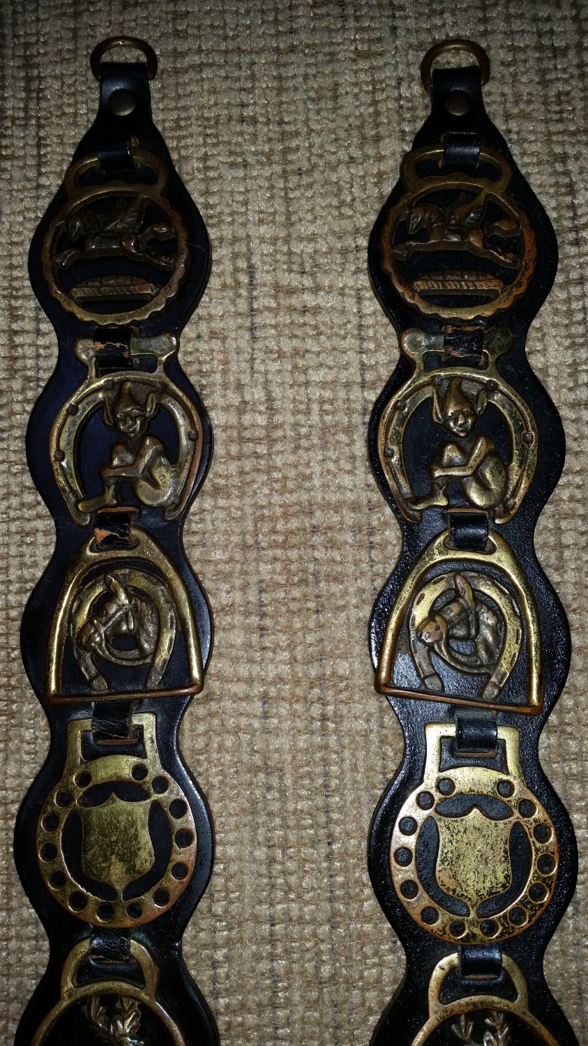 VINTAGE ENGLISH HORSE BRASS MEDALLIONS ON A LEATHER HARNESS