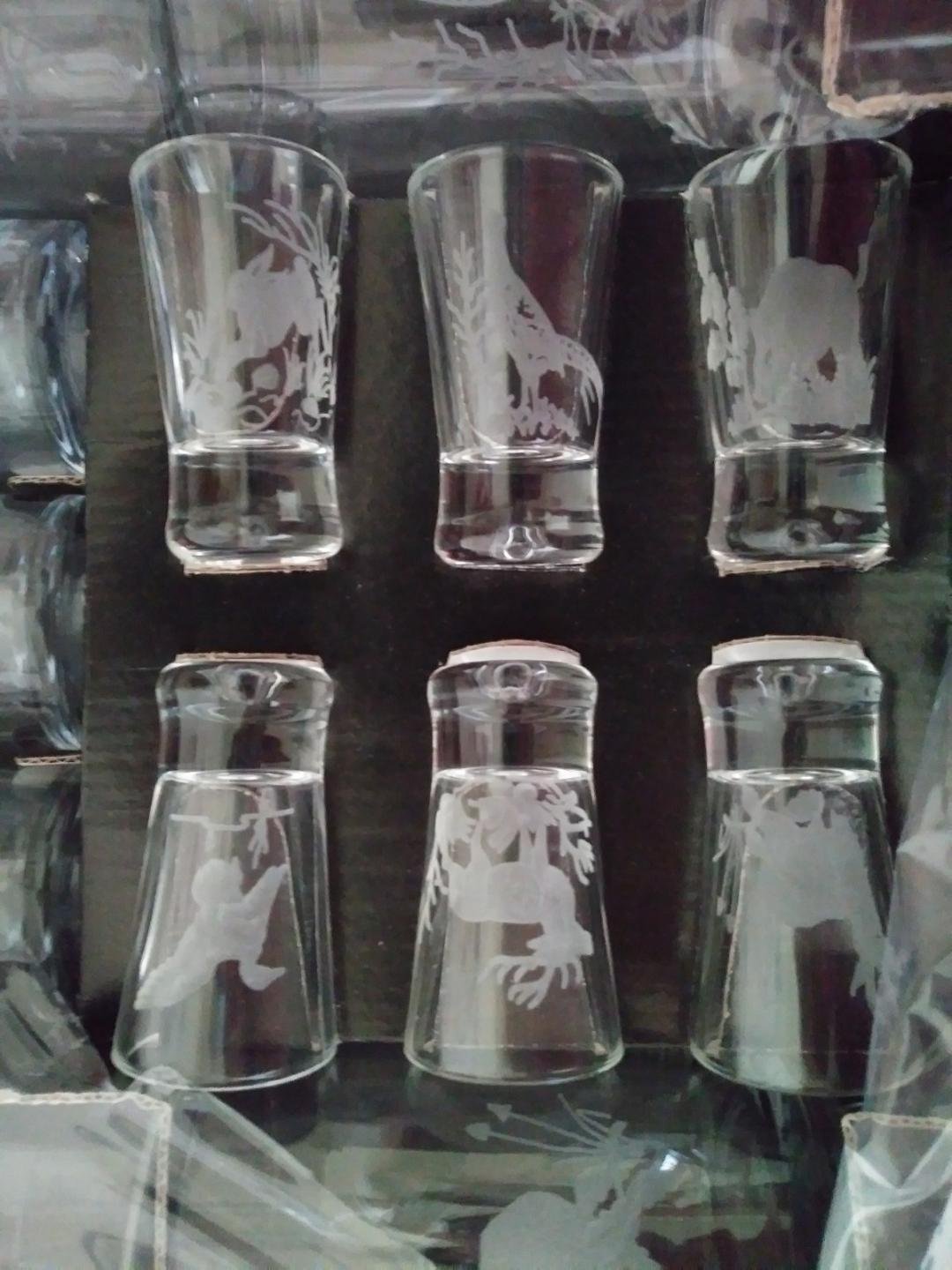 Vintage American Wildlife Etched Glass Bar Set - 18 piece!