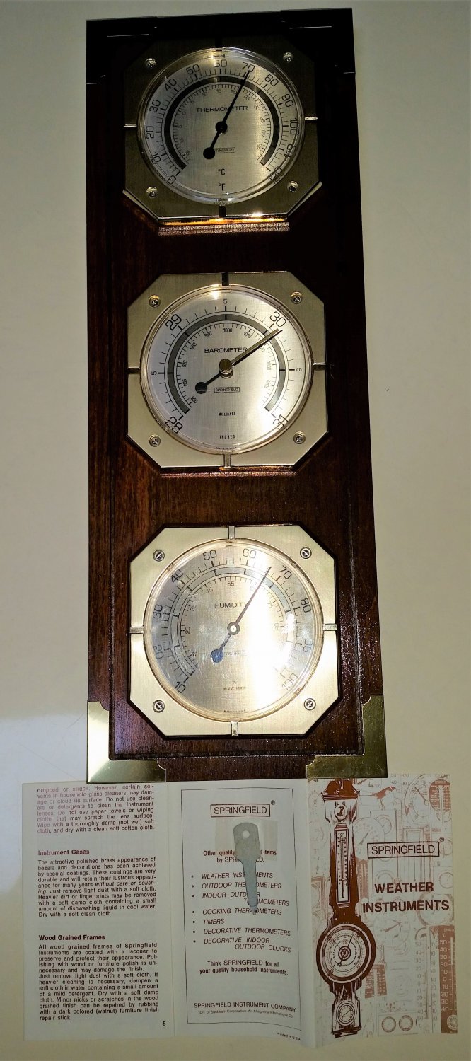 thermometer barometer humidity meter