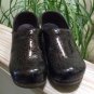Dansko Professional Tooled Chocolate Brown/Swirled design Nursing Clog - Size 41!