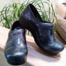Dansko Sky Textured Blue Iridescent Comfort Nursing Clog #506090202 - Size 37 Dansko Sky Textured Blue Iridescent Comfort Nursing Clog #506090202 - Size 37