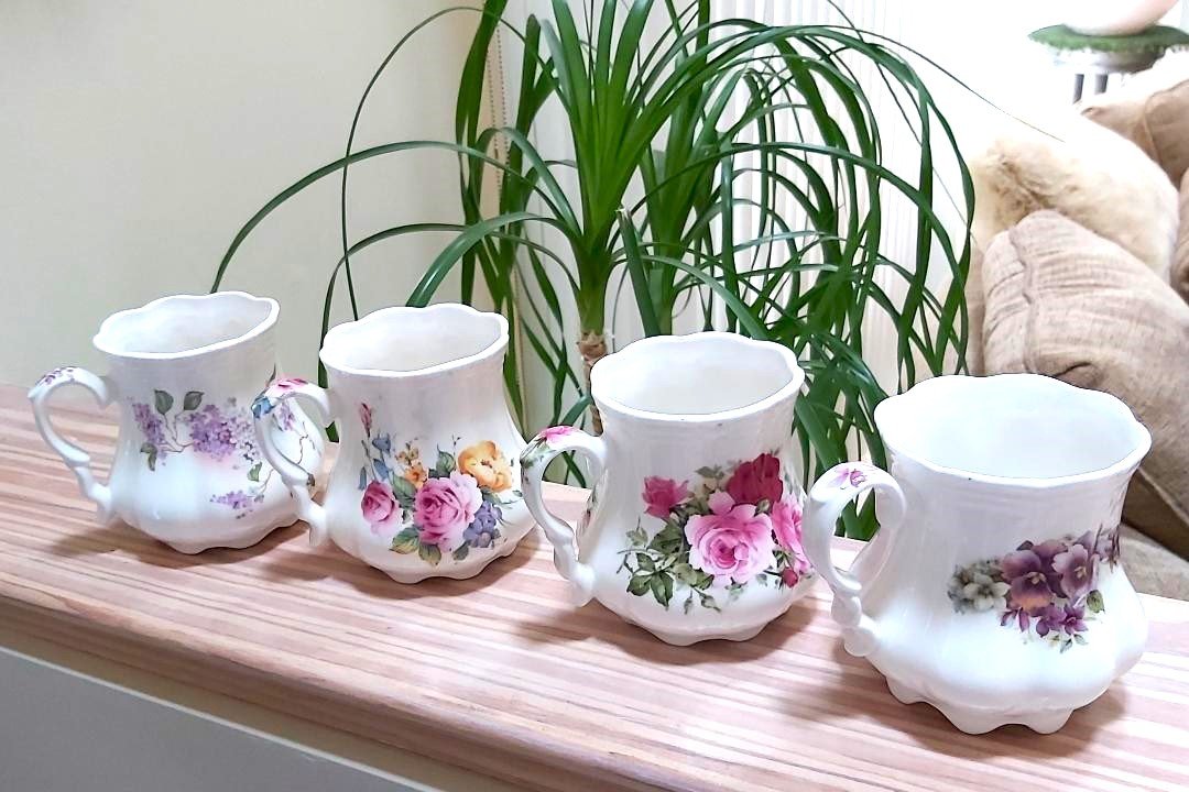 Vintage Allyn Nelson Collection Fine Bone China Floral Footed Coffee Mugs Tea Cups Set of 4!