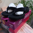 Skechers Women's On-The-Go 600-Sunny Flip Flops Black Sandals Shoes Size 7 - NIB!