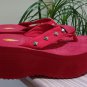 VTG Volatile Y2K RED Studded Platform Flip Flop Thong Sandals - Size 8 - Excellent!