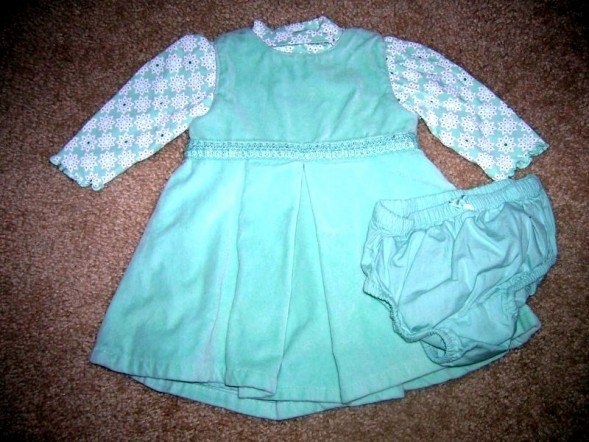 Gap velour dress, onesie 0-3