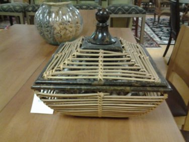 HANDMADE PHILIPPINO WICKER BASKET - ELEGANT HOME DECOR ACCESSORY