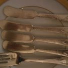 HERALDIC 1916 BY 1847 ROGERS BROS INTERNATIONAL SILVER 4 Spreaders & Salad Fork