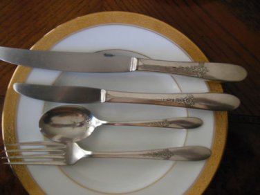 FANTASY PATTERN 1941 BY TUDOR PLATE ONEIDA COMMUNITY Mixed Lot