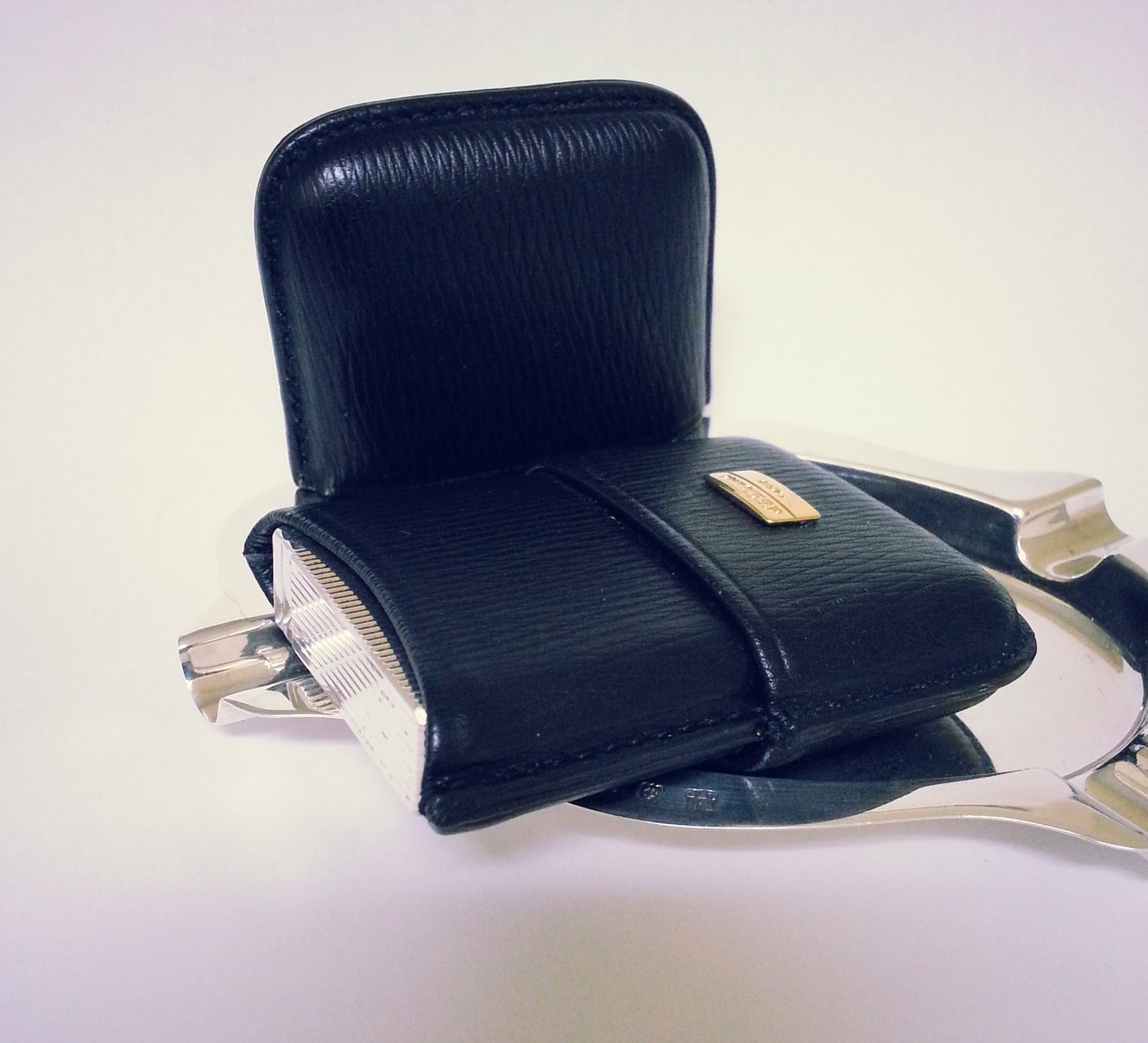 S. T. DUPONT LIGHTER CASE FOR LINE2 OR GATSBY NICE LEATHER