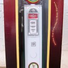 Road Signature Yat Ming Square Eagle Gas Pump NEW 1:18