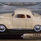 Yat Ming Road Signature 1941 White Plymouth 1:18 Diecast
