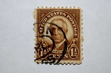 U.S. Cat. # 684 -1930 Harding 1-1/2c brown