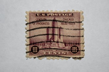 U.S. Cat. # 729 - 1933 3c Federal Building at Chicago