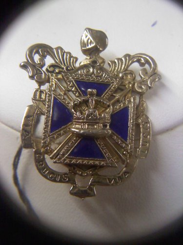 Coro Heraldic Coat-Of-Arms blue enamel Maltese cross figural vintage brooch pin