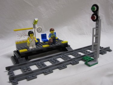 LEGO City Train Passenger Platform + Figures 7938