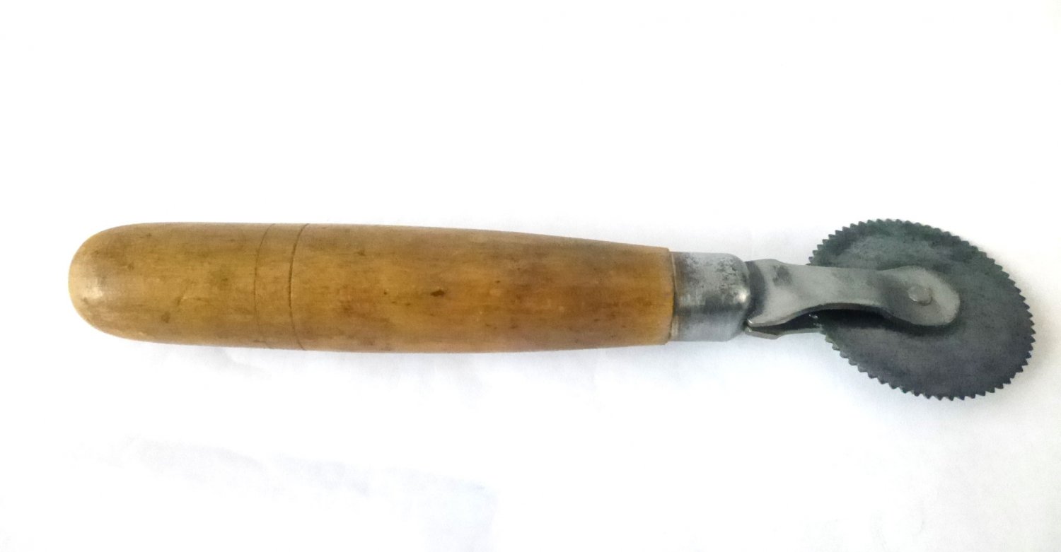 The Ridgely Wall Paper Trimmer